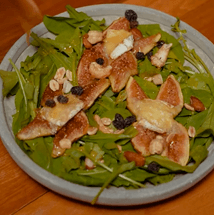 Salada de figo com queijo brie